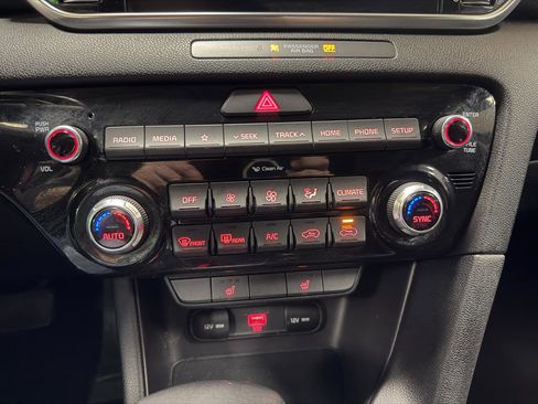 Used 2020 Kia Sportage EX image 41