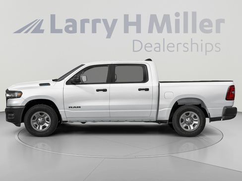New 2026 RAM 1500 Express AWD/4WD image 3