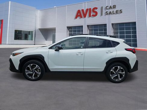 Used 2025 Subaru Crosstrek 2.0i Premium AWD/4WD image 2