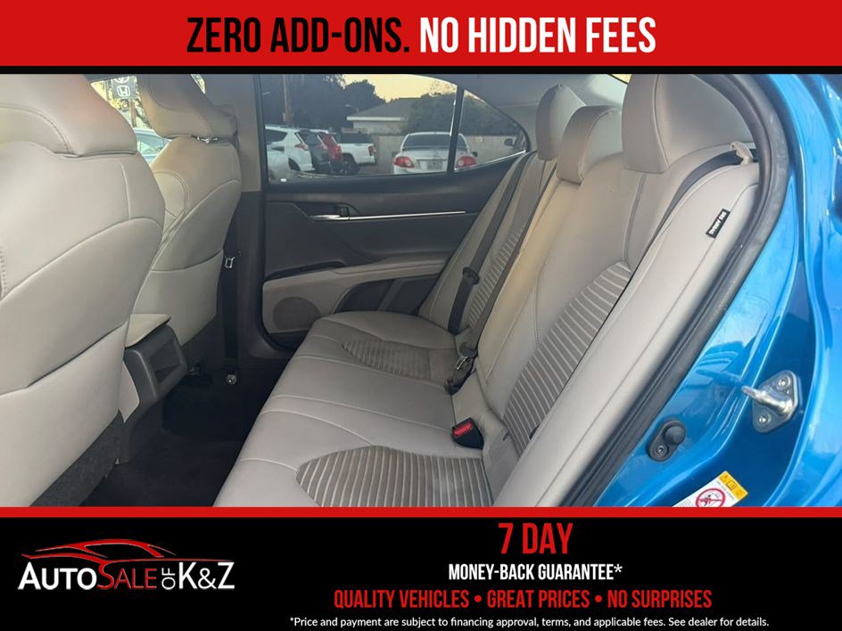 Used 2018 Toyota Camry SE FWD image 19