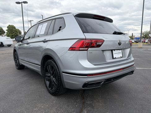 Used 2022 Volkswagen Tiguan SE R-Line FWD image 7