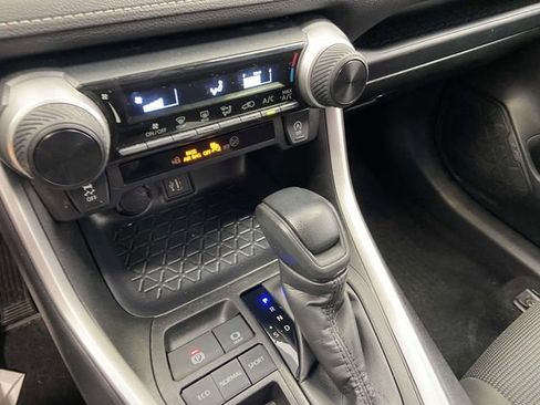 Certified 2025 Toyota RAV4 LE image 23