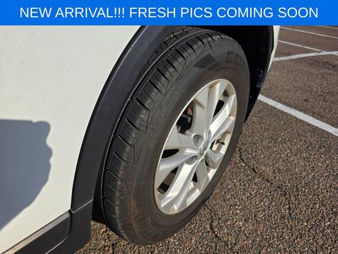 Used 2014 Nissan Rogue SV w/ SV Premium Package image 7