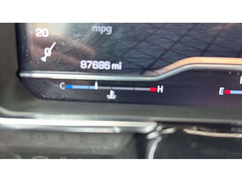 Used 2024 GMC Sierra 2500 SLT w/ SLT Premium Package AWD/4WD image 16