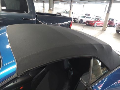 Used 2024 Ford Mustang Convertible RWD image 18