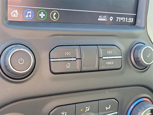 Used 2021 Chevrolet Silverado 1500 LT image 28