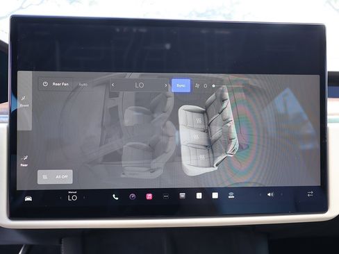 Used 2022 Tesla Model S image 54