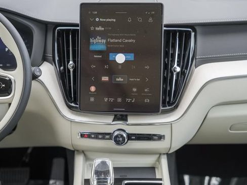 New 2027 Volvo XC60 B5 Ultra AWD/4WD image 22