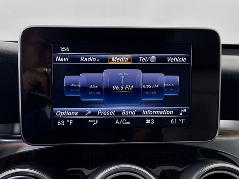 Used 2017 Mercedes-Benz GLC 300 4MATIC w/ Premium 1 Package image 15