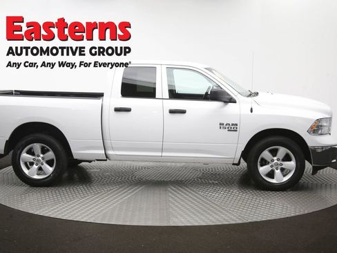 Used 2024 RAM 1500 Classic SLT AWD/4WD image 43