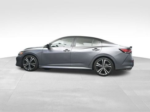 Used 2021 Nissan Sentra SR w/ Lighting Package image 12