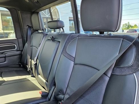 New 2026 RAM 3500 Laramie AWD/4WD image 15