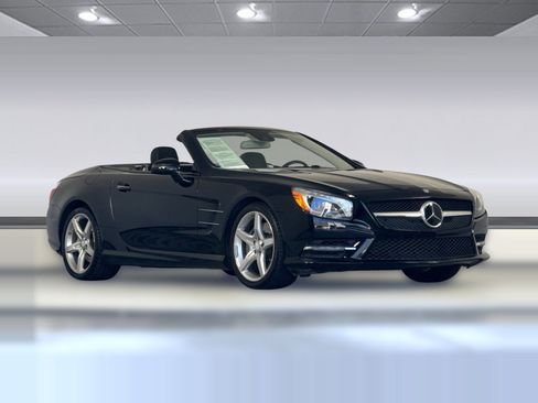 Used 2013 Mercedes-Benz SL 550 w/ Premium Pkg image 33