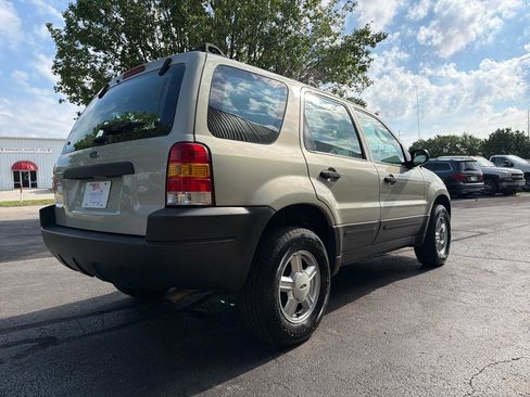 Used 2004 Ford Escape XLS FWD image 5