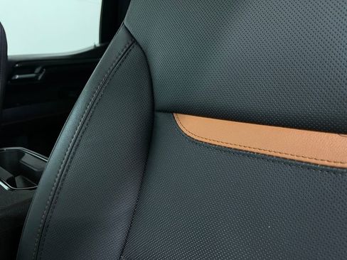 Used 2023 GMC Sierra 1500 AT4 w/ Technology Package image 18