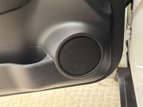 Used 2018 Nissan Rogue SV FWD image 22