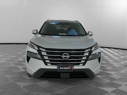 Used 2024 Nissan Rogue SV w/ SV Premium Package AWD/4WD image 8