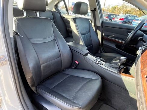 Used 2011 BMW 328i xDrive Sedan image 17