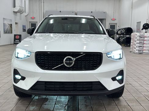 New 2026 Volvo XC40 B5 Ultra w/ Climate Package image 10