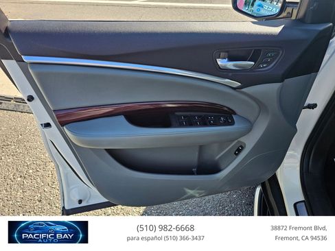 Used 2016 Acura MDX w/ Technology Package AWD/4WD image 13