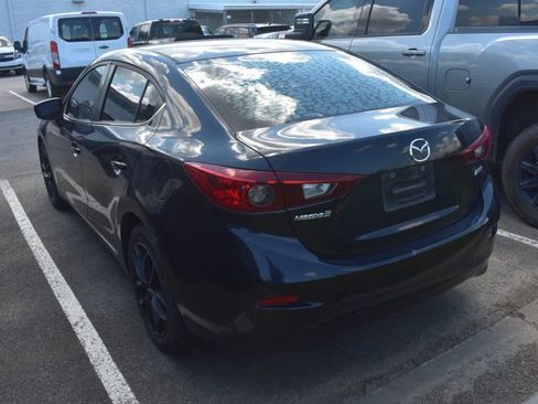 Used 2017 MAZDA MAZDA3 Sport w/ Preferred Equipment Package FWD image 6