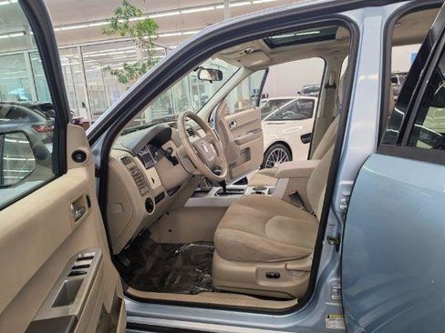 Used 2008 Mercury Mariner 4WD V6 image 8
