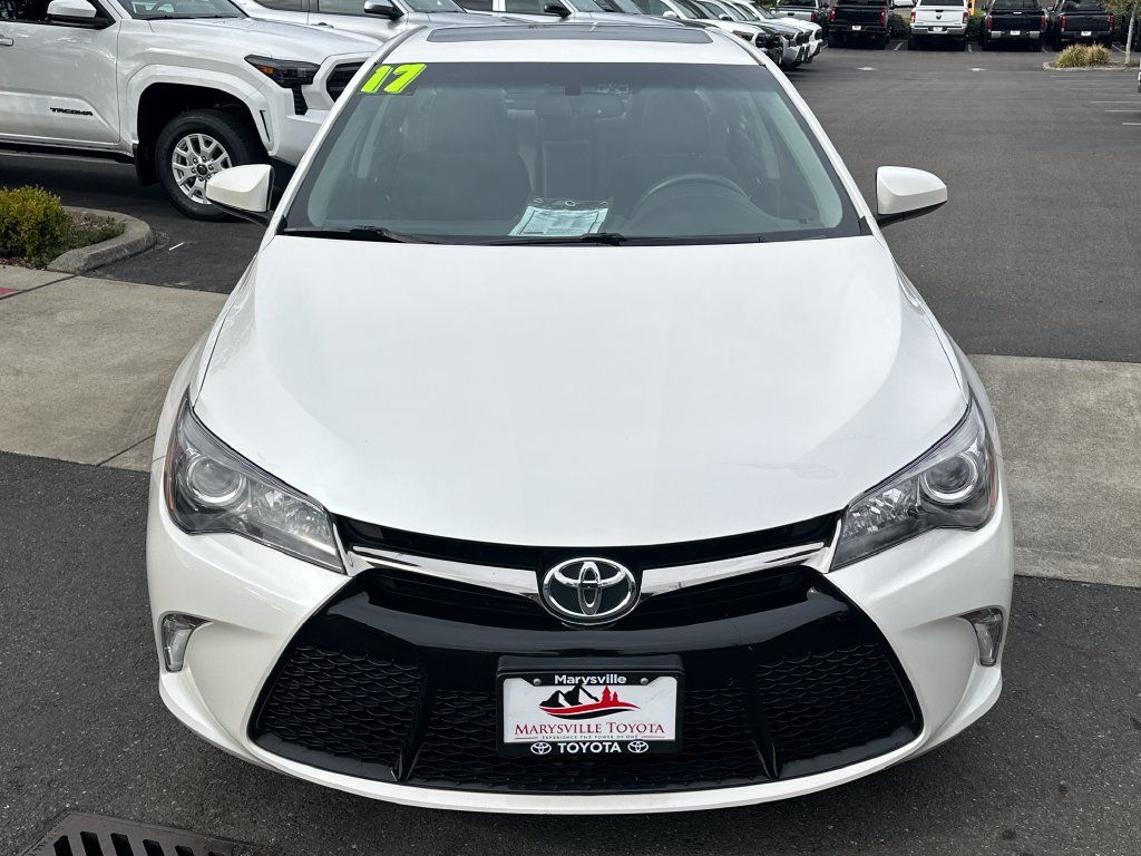 Certified 2017 Toyota Camry XSE w/ Moonroof Package FWD image 8