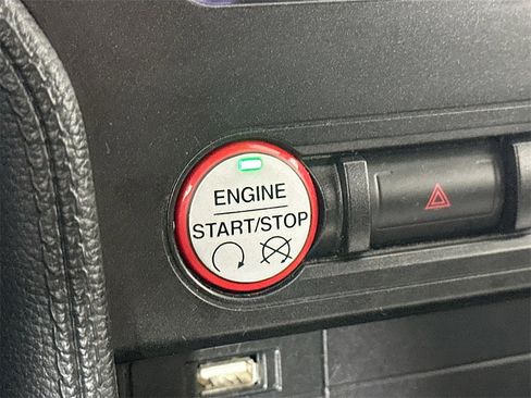 Used 2016 Ford Mustang GT image 27