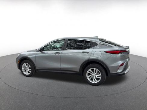 Used 2025 Buick Envista Preferred image 10