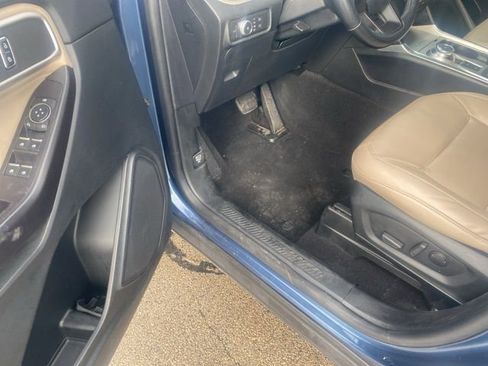 Used 2020 Ford Explorer XLT w/ Equipment Group 202A image 8