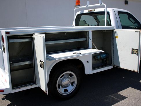 Used 2008 Ford F350 XL image 10