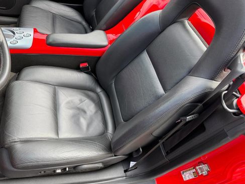 Used 2004 Chevrolet SSR w/ Preferred Equipment Group RWD image 19