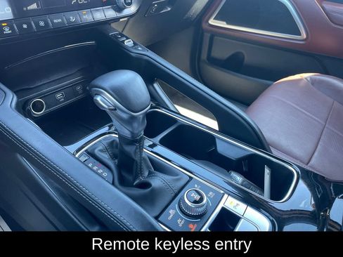 Used 2023 Kia Telluride EX w/ EX Captain's Chair Package AWD/4WD image 20