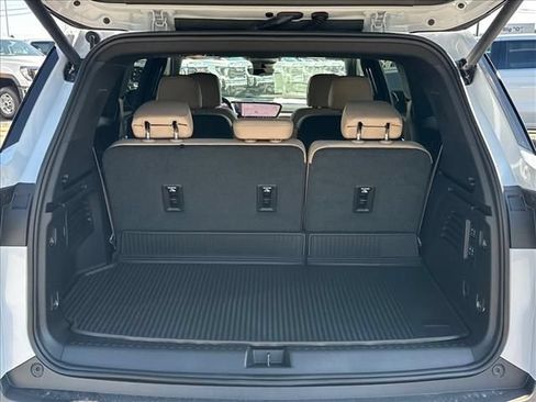 New 2027 Buick Enclave Preferred w/ Power Package FWD image 11