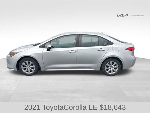 Used 2021 Toyota Corolla LE w/ Carpet Mat Package (TMS) image 5