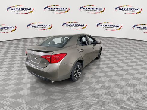 Used 2017 Toyota Corolla SE image 8