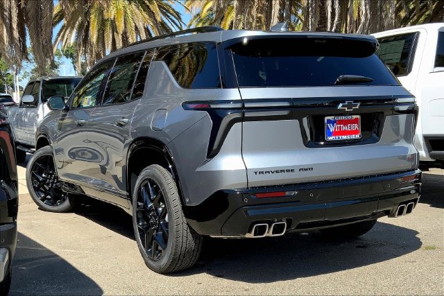 New 2026 Chevrolet Traverse RS FWD image 3