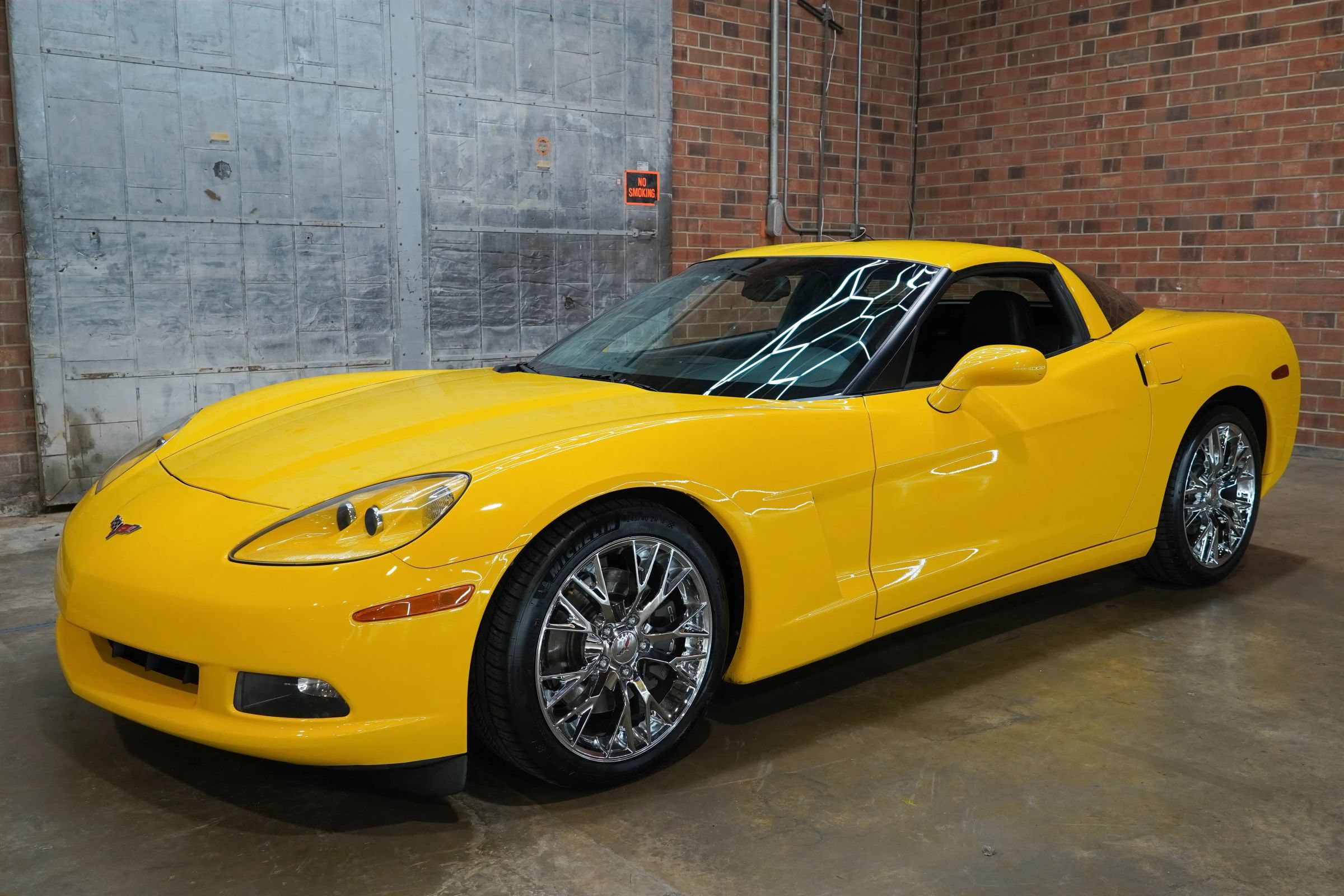 Used 2012 Chevrolet Corvette Coupe w/ Roof Package RWD image 19