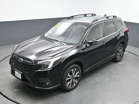 Used 2022 Subaru Forester Limited image 28