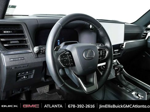 Used 2025 Lexus GX 550 w/ Accessory Package (2T) AWD/4WD image 4