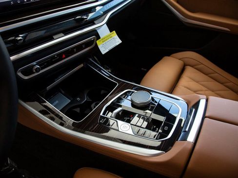 Used 2026 BMW X5 sDrive40i w/ Parking Assistance Package image 17