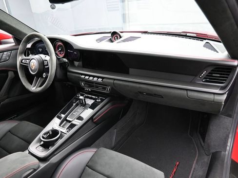Used 2024 Porsche 911 Carrera GTS RWD image 29