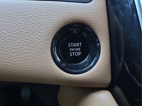 Used 2025 Nissan Armada Platinum Reserve image 21