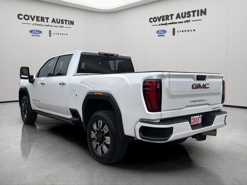 Used 2024 GMC Sierra 2500 Denali w/ Denali Reserve Package image 3