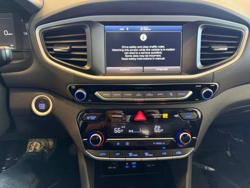 Used 2017 Hyundai Ioniq Limited FWD image 16
