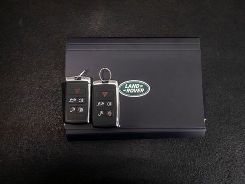 Used 2024 Land Rover Range Rover Velar Dynamic SE AWD/4WD image 48
