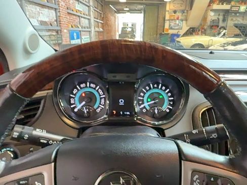 Used 2011 Buick LaCrosse CXS FWD image 16
