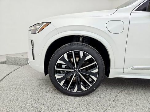 New 2026 Volvo XC90 T8 Ultra w/ Protection Package Premier image 27