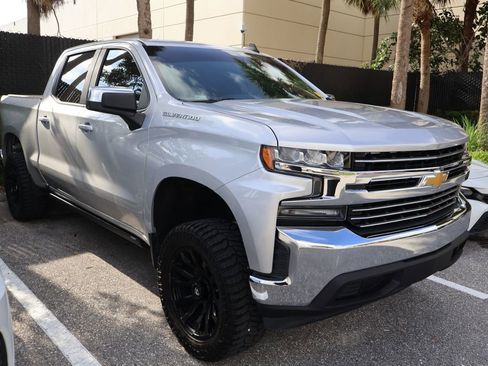 Used 2020 Chevrolet Silverado 1500 LT RWD image 6
