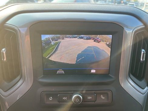 Used 2021 Chevrolet Silverado 1500 Custom w/ Safety Confidence Package image 17